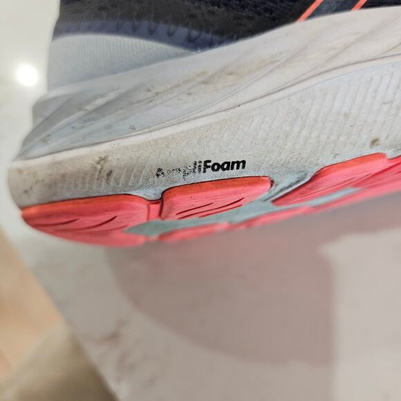 Women's Ascis Excite 8 Sneakers/running shoes, US Size 9 - Picture 5 of 10